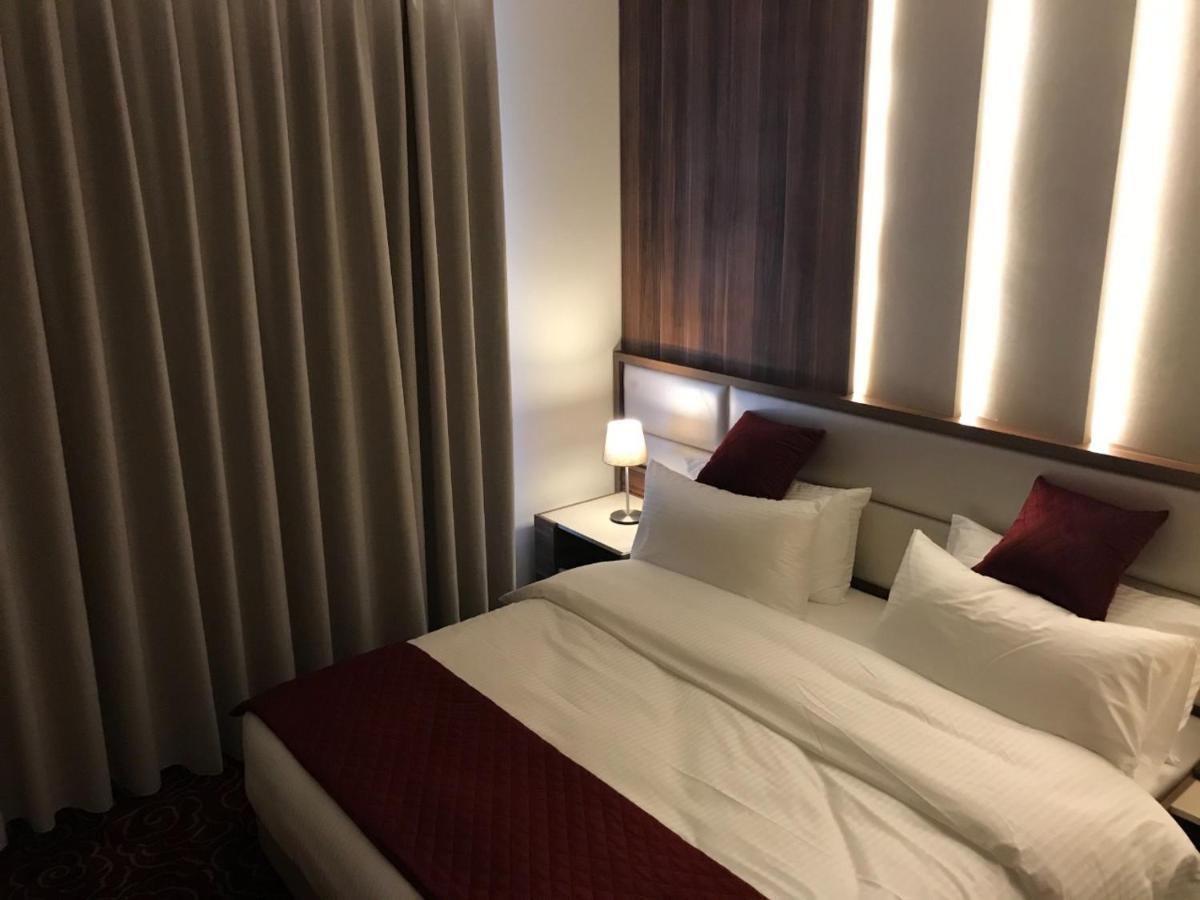 Deluxe King Room,1141139572:JPEG